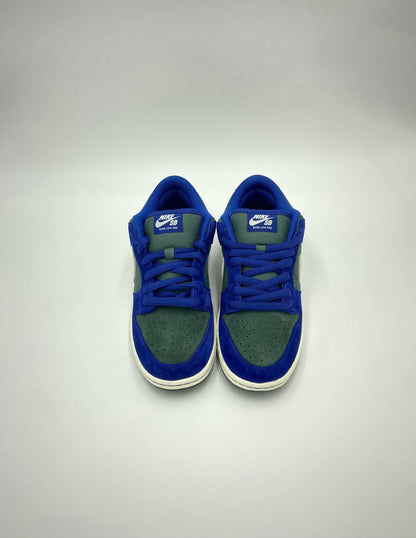 Nike dunk low SB "deep royal"