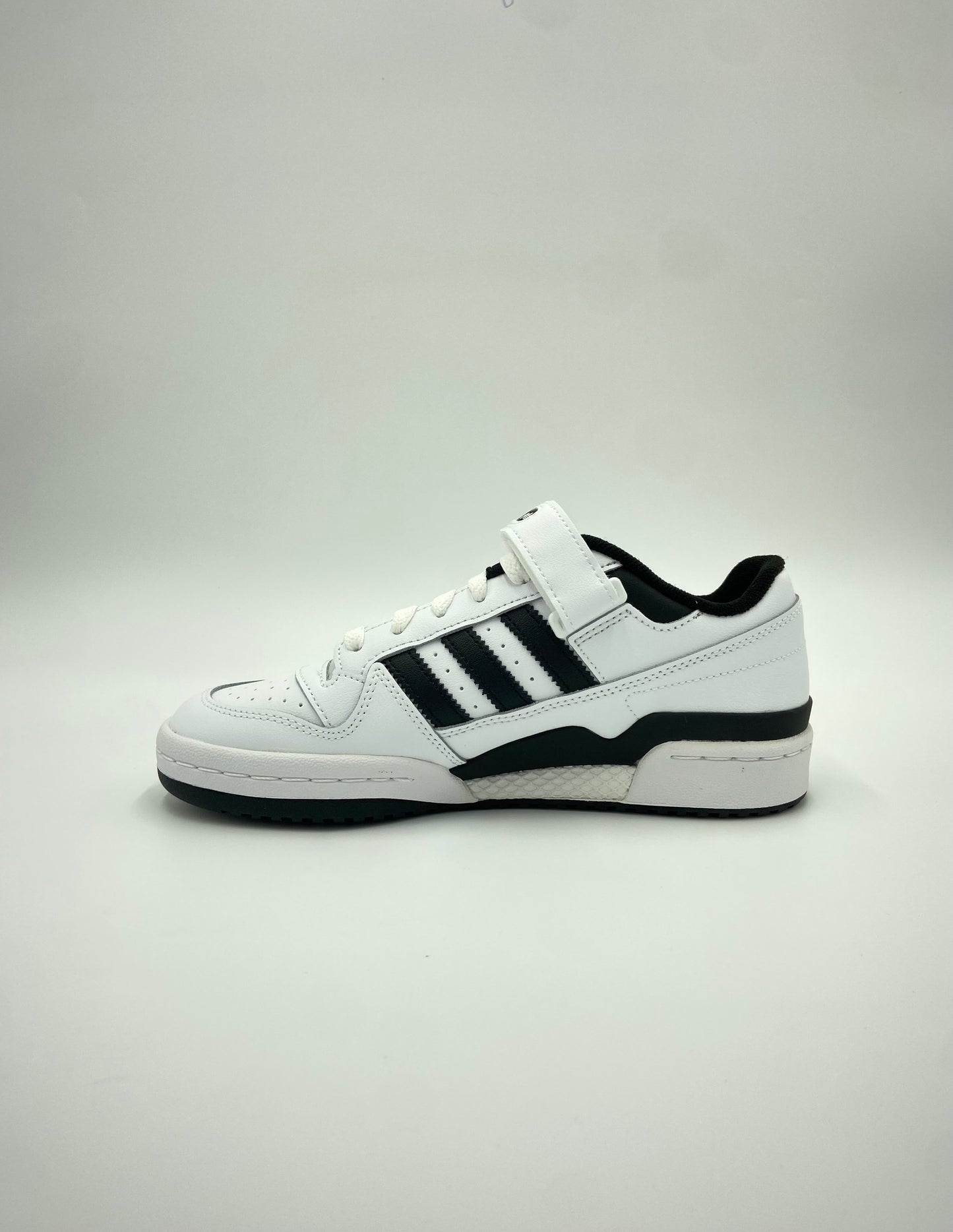 Adidas forum low junior